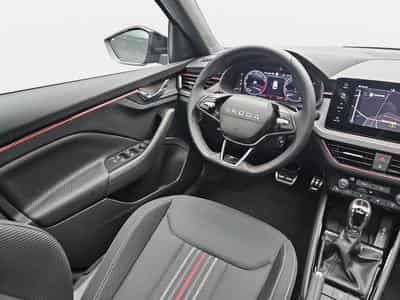 Skoda Kamiq 1.5 TSi 150 DSG Monte Carlo (2025) - Foto 8