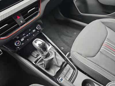 Skoda Kamiq 1.5 TSi 150 DSG Monte Carlo (2026) - Foto 12