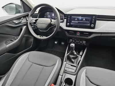 Skoda Kamiq 1.0 TSi 116 DSG 130 Year (2025) - Foto 7