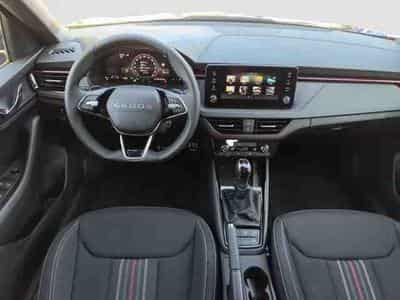 Skoda Kamiq 1.5 TSi 150 DSG Monte Carlo (2026) - Foto 12