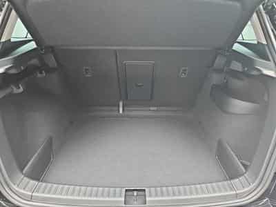 Skoda Karoq 1.5 TSi DSG 150 130 Anniversary (2025) - Foto 14