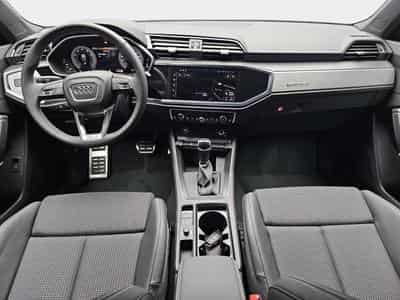 Audi Q3 35 TFSI S-Tronic 150  S-Line (2025) - Foto 7