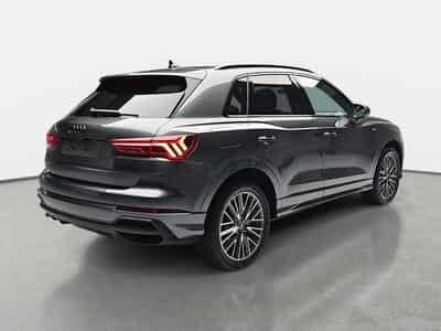 Audi Q3 35 TFSI S-Tronic 150  S-Line (2025) - Foto 4