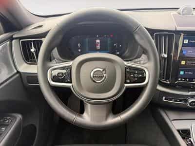 Volvo XC60 B5 Ultra Black Edition / Essence (2025) - Foto 12