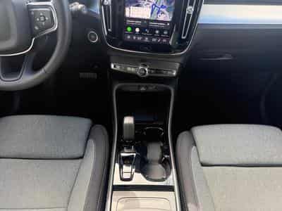 Volvo XC40 B3 Plus Dark / Essence (2025) - Foto 11