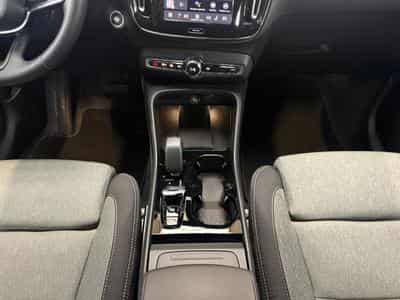 Volvo XC40 B3 Plus Dark / Essence (2025) - Foto 11