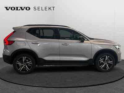 Volvo XC40 B3 Plus Dark / Essence (2025) - Foto 7