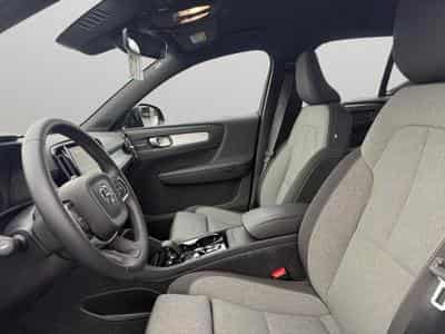 Volvo XC40 B3 Plus Dark / Essence (2025) - Foto 10