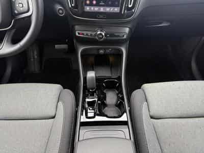 Volvo XC40 B3 Plus Dark / Essence (2025) - Foto 11