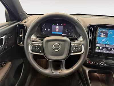 Volvo XC40 B3 Plus Dark / Essence (2025) - Foto 12