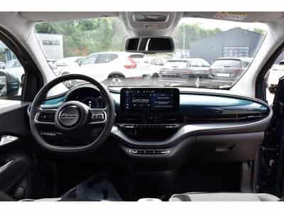 Fiat 500 42 kWh REGUL LANE (2024) - Foto 8