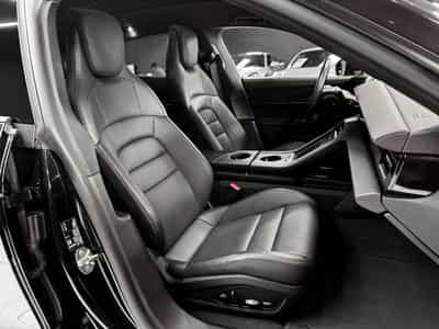 Porsche Taycan Sport Turismo / PERFORMANCE / PANO / PDLS + / 360° (2023) - Photo 11