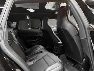 Porsche Taycan Sport Turismo / PERFORMANCE / PANO / PDLS + / 360° (2023) - Photo 12