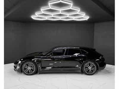 Porsche Taycan Sport Turismo / PERFORMANCE / PANO / PDLS + / 360° (2023) - Photo 2