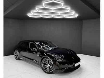 Porsche Taycan Sport Turismo / PERFORMANCE / PANO / PDLS + / 360° (2023) - Photo 7