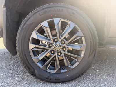 Toyota Land Cruiser LC 5d 2.8 Diesel AT VX-L LHD (2025) - Photo 9