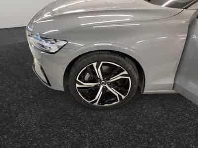 Volvo V60 B4 Plus Dark / Essence (2025) - Photo 14