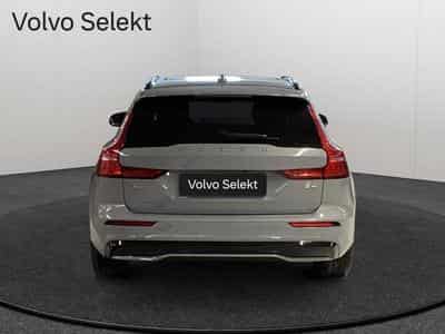 Volvo V60 B4 Plus Dark / Essence (2025) - Photo 6