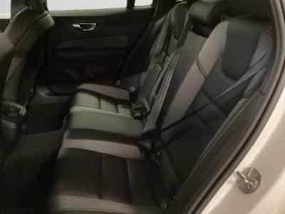 Volvo V60 B4 Plus Dark / Essence (2025) - Photo 14