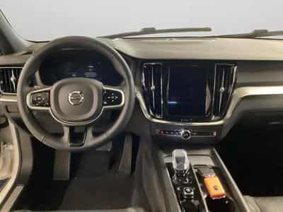 Volvo V60 B4 Plus Dark / Essence (2025) - Photo 3
