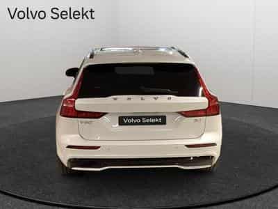 Volvo V60 B4 Plus Dark / Essence (2025) - Photo 6
