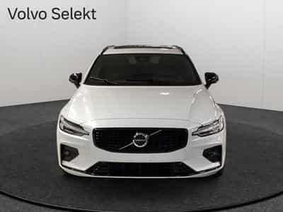 Volvo V60 B4 Plus Dark / Essence (2025) - Photo 9
