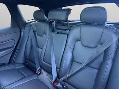 Volvo XC60 B5 Ultra Black Edition / Essence (2025) - Photo 13