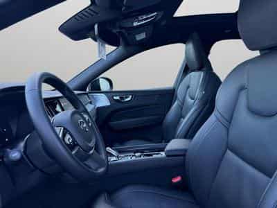 Volvo XC60 B5 Ultra Black Edition / Essence (2025) - Photo 9