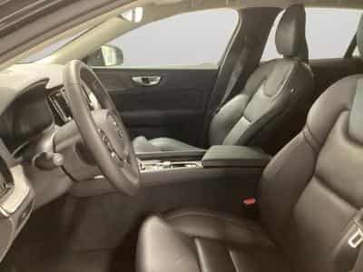 Volvo V60 B4 Plus Dark / Essence (2025) - Photo 10