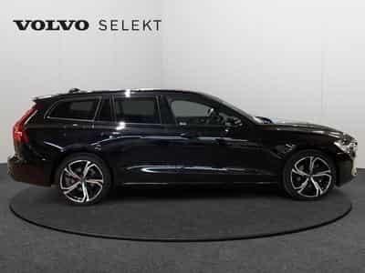 Volvo V60 B4 Plus Dark / Essence (2025) - Photo 7