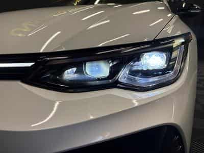 VW Golf R 4Motion 2.0 TSI 320CV (2022) - Foto 6