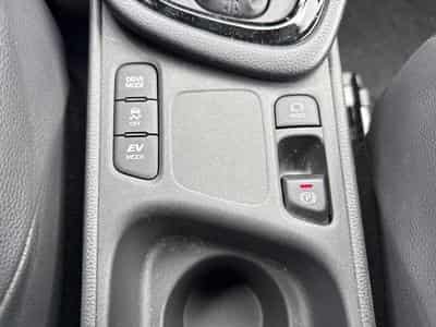 Toyota Yaris IV (2021) - Foto 12