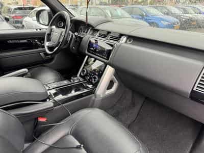 Land-Rover Range Rover 4.4 SDV8 340 Autobiography (2018) - Photo 3