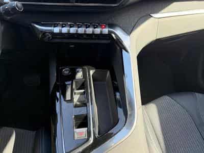 Peugeot 5008 1.5 BlueHDi Allure Pack (EU6.4) 7 PLACES (2023) - Photo 10