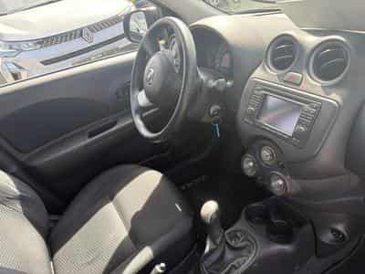Nissan Micra 1.2 100 Pure Drive (2012) - Photo 12