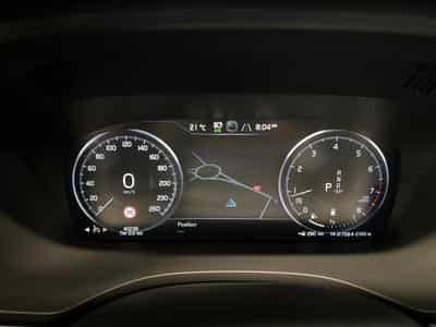 Volvo XC60 R-Design (2020) - Photo 12