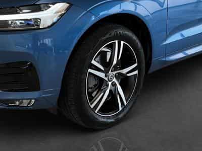 Volvo XC60 R-Design (2020) - Photo 6