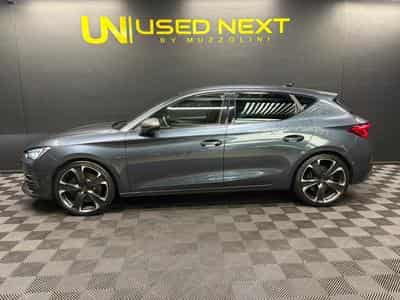 Cupra Leon 2.0 DSG7 300cv (2022) - Foto 5