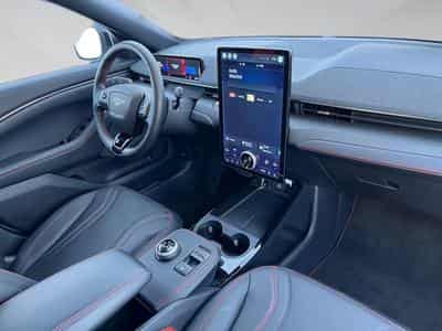 Ford Mustang Mach-E First Edition (2026) - Photo 6