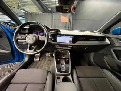 Audi A3 Berline (2023) - Photo 15