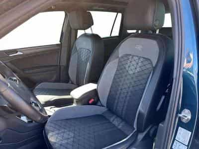 VW Tiguan R-Line 4Motion/Pano/Matrix/AHK/Side-Assis (2023) - Photo 9
