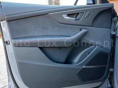 Audi RSQ8 4.0 TFSI 600 ch quattro tiptronic 8 (2022) - Photo 11