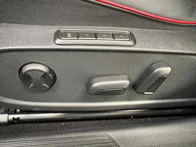 VW Golf GTI 2.0 TSI 245 (2021) - Photo 15