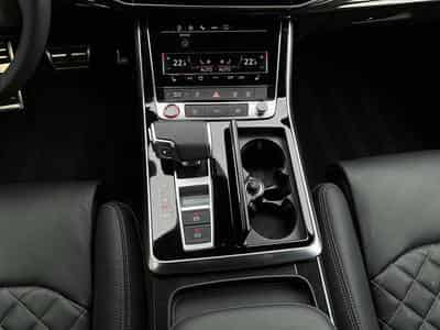 Audi SQ8 TFSI+Tiptronic+4M+Sound+AHK (2025) - Foto 12