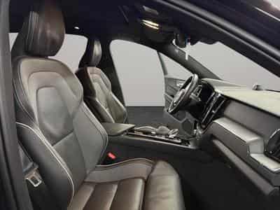 Volvo XC60 B5 Ultra Black Edition / Essence (2025) - Photo 15