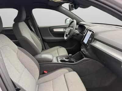 Volvo XC40 B3 Core / Essence (2023) - Photo 15