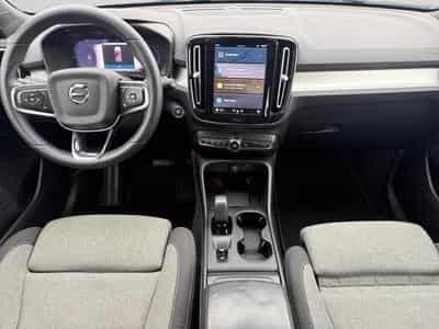 Volvo XC40 B3 Core / Essence (2023) - Photo 3