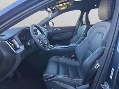 Volvo XC60 B5 Plus Dark/ Essence (2025) - Photo 10