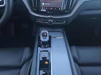 Volvo XC60 B5 Plus Dark/ Essence (2025) - Photo 11