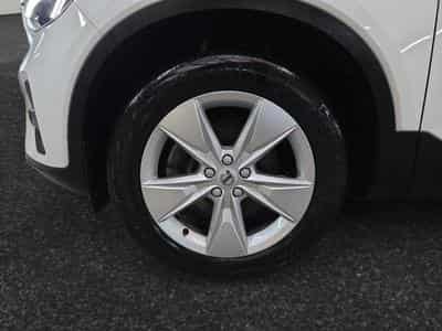 Volvo XC40 B3 Core /  Essence (2023) - Photo 14